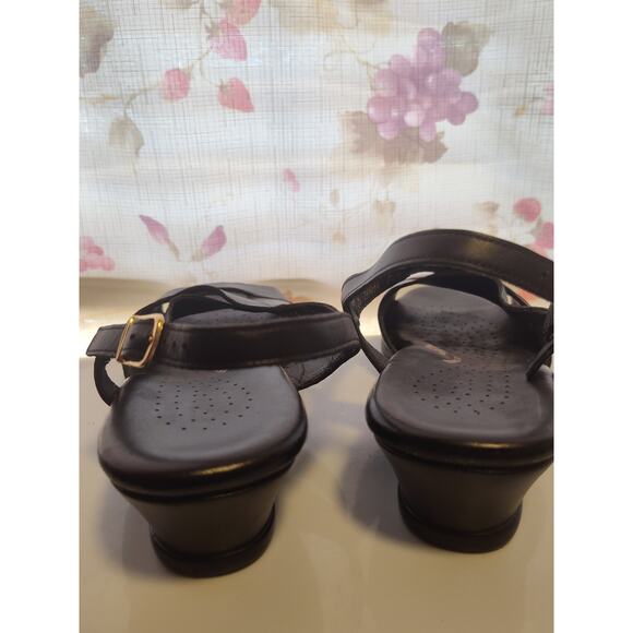 SAS Black Tripad Comfort Cross Straps Size 7 1/2 Medium Women's Shoe G6 255454 - Picture 8 of 15